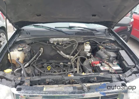 2011 Ford Escape Xlt from USA, damaged, VIN 1FMCU9D71BKA54083